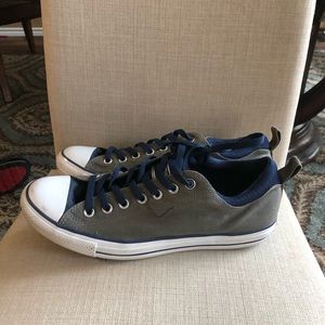 Men’s converse